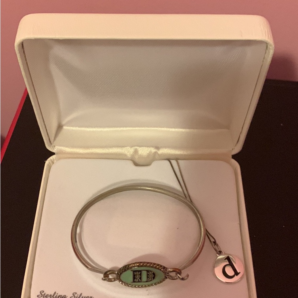 Elegant Silver Bracelet 18” necklace Set monogram initial D - silver - like new